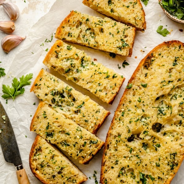 Garlic-Bread-4-594x594